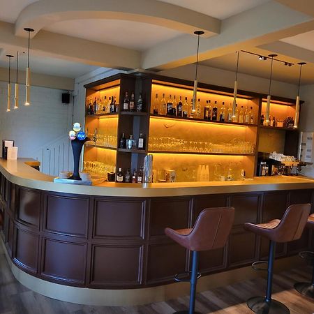 Sure Hotel By Best Western Saint-Quentin Ouest Holnon Esterno foto
