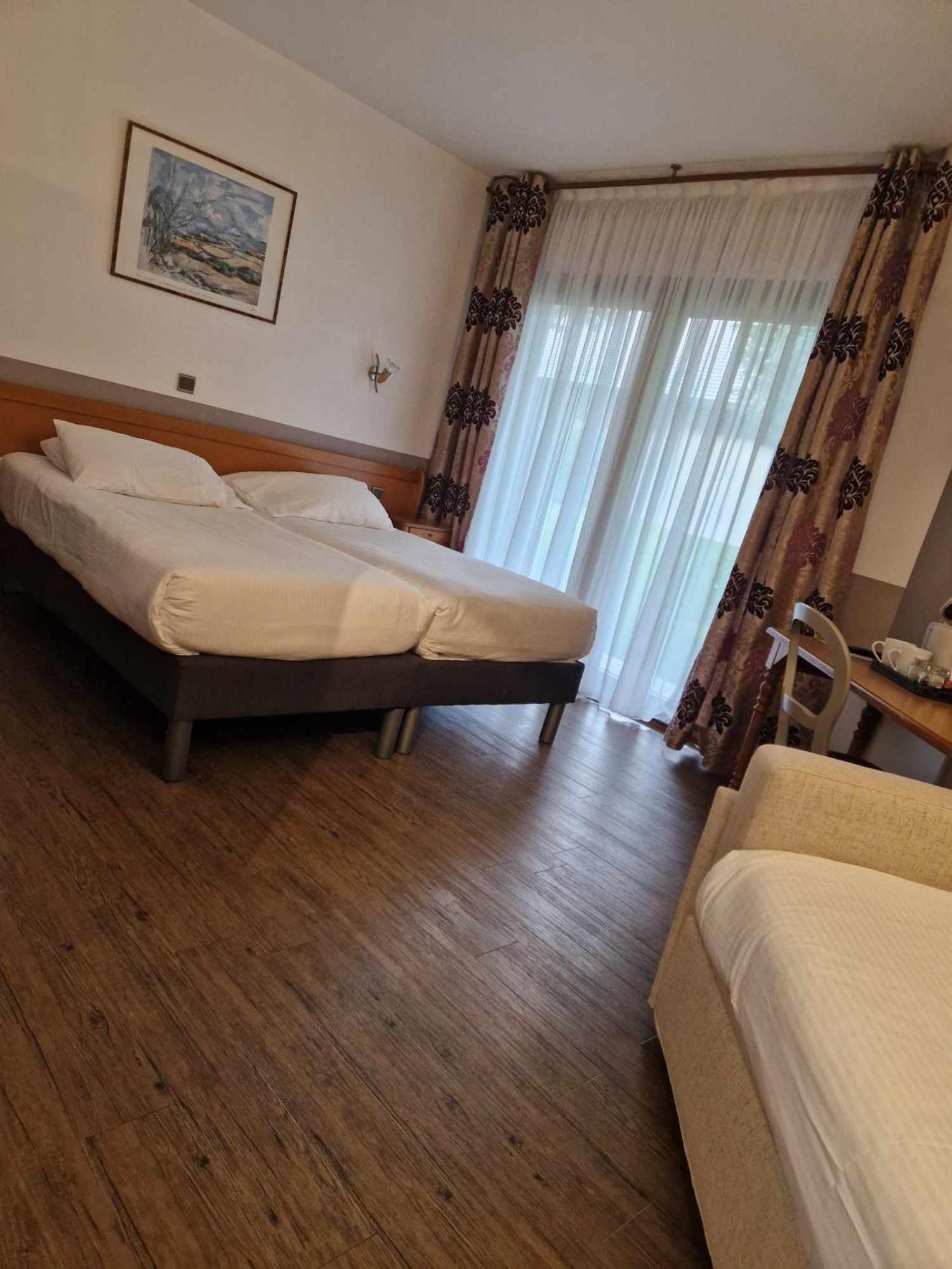 Sure Hotel By Best Western Saint-Quentin Ouest Holnon Esterno foto