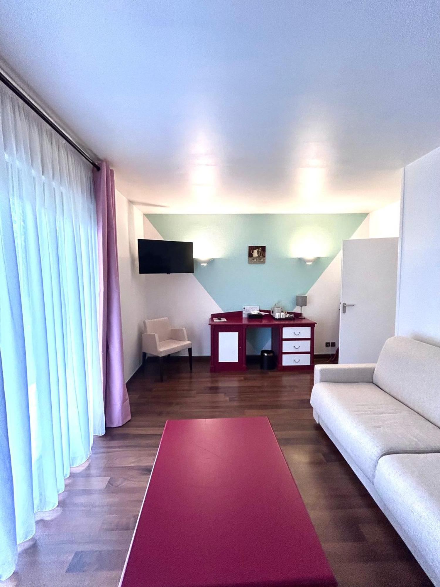 Sure Hotel By Best Western Saint-Quentin Ouest Holnon Esterno foto