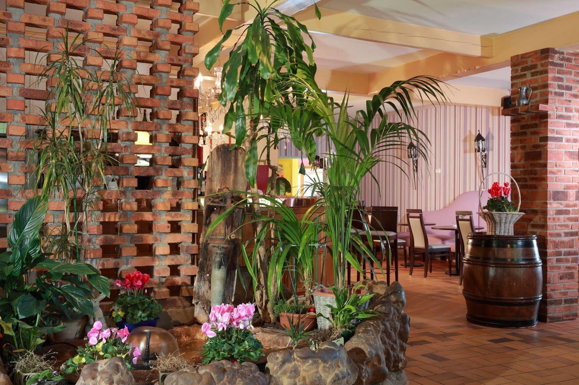 Sure Hotel By Best Western Saint-Quentin Ouest Holnon Esterno foto